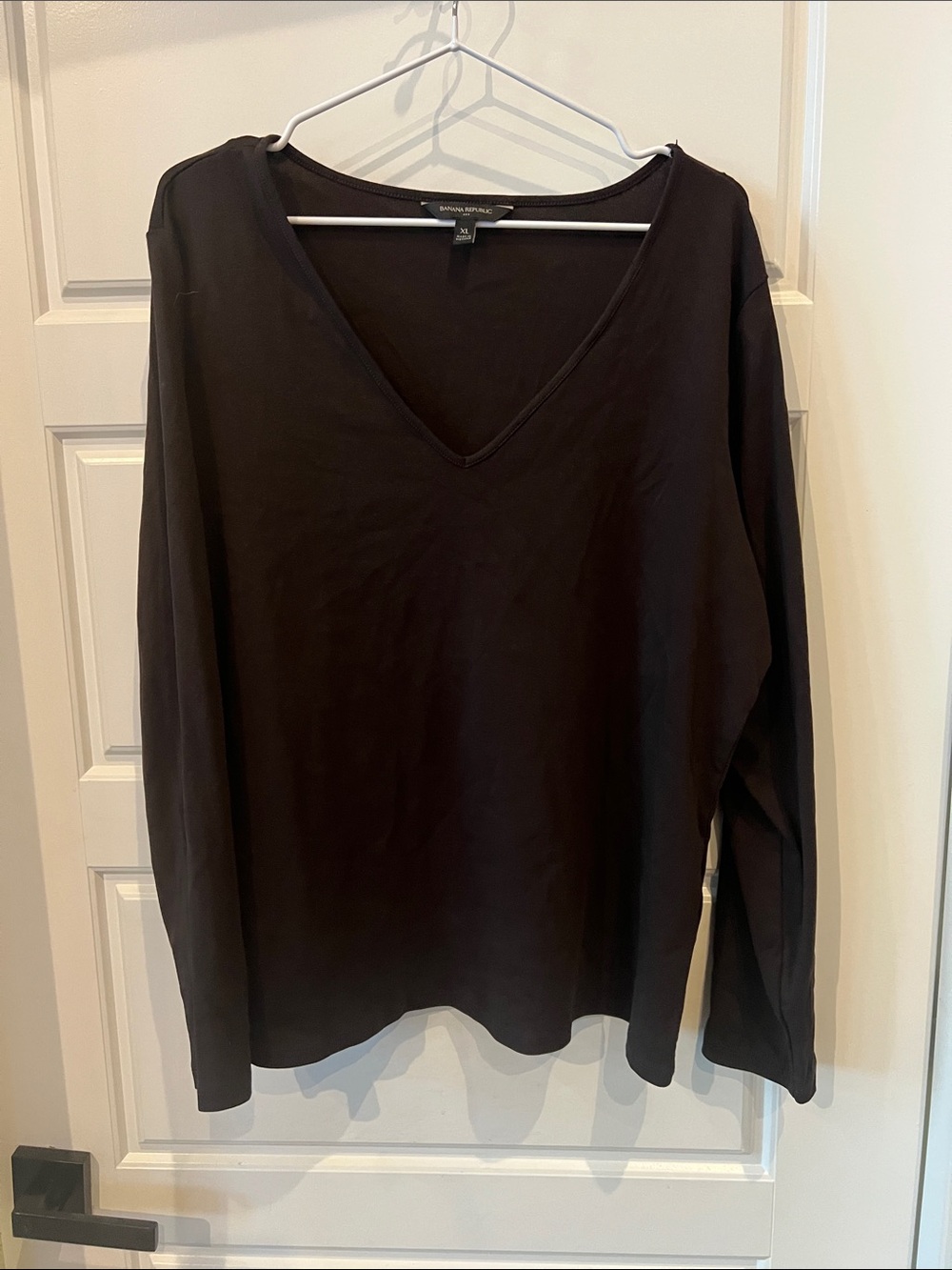 Banana Republic Factory Dark Brown V-Neck Long Sleeve Tee